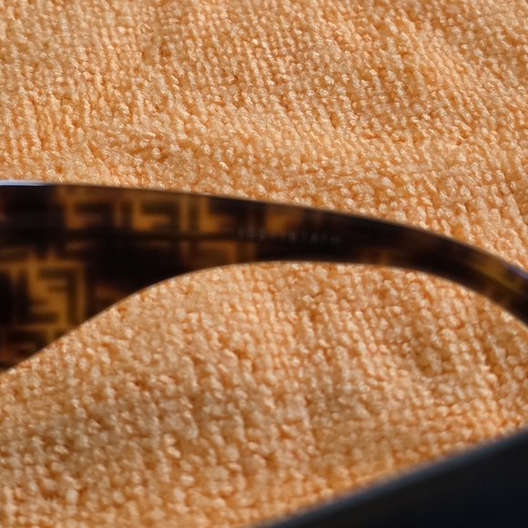 Fendi Brown Square Sunglasses NWT - Picture 4 of 9